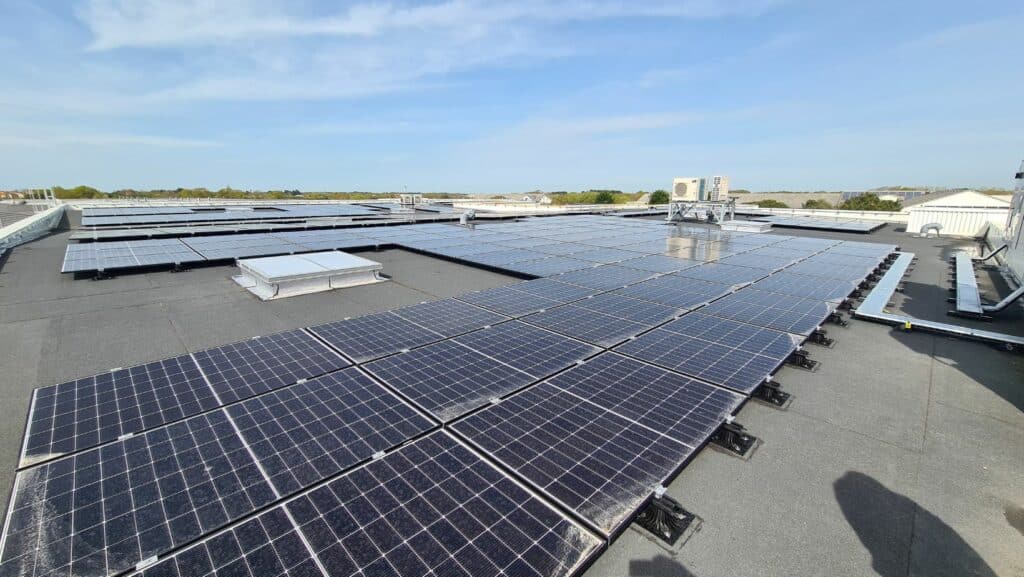 Réception des panneaux photovoltaïques à Pornic